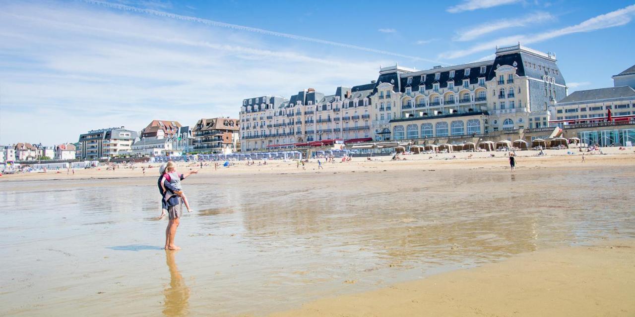Le De La - 2ch, 2 Sdb - Terrasse - Deco De Charme - 500m * Cabourg